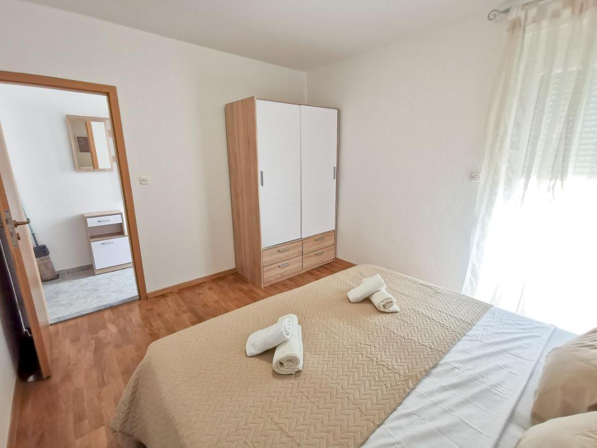A4 Apartmani Kevic Kastela Dış mekan fotoğraf