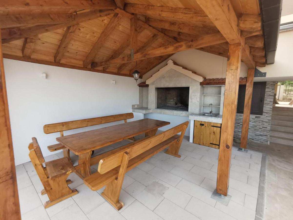 A4 Apartmani Kevic Kastela Dış mekan fotoğraf
